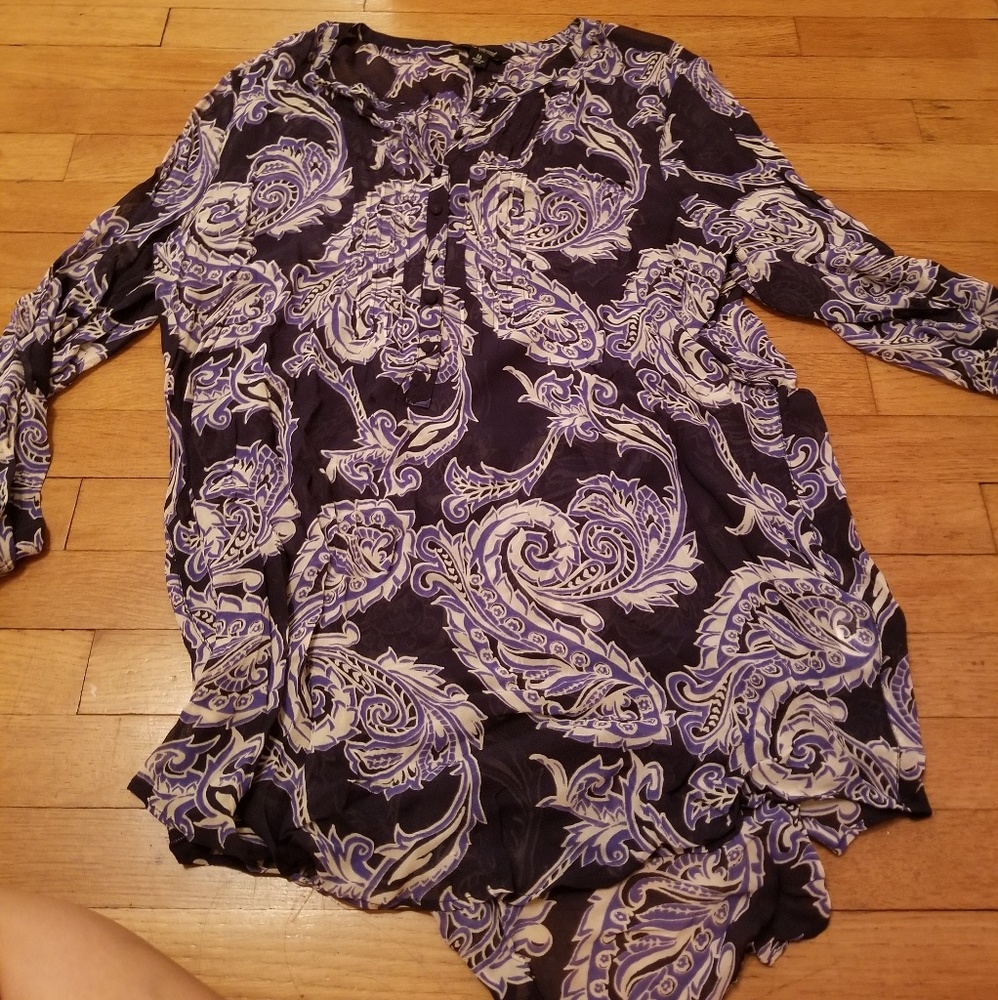 Lucky brand lo g sleeve